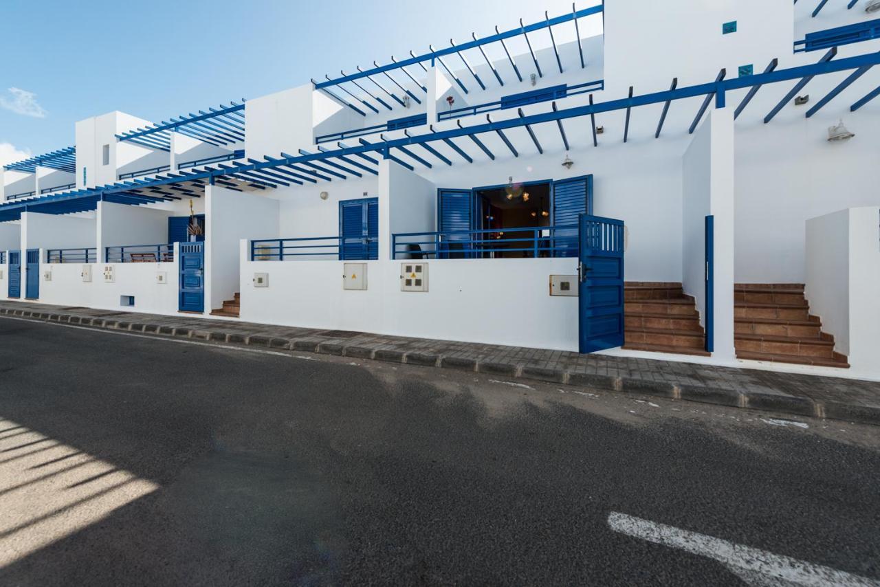 Modern Beach House In Famara Extérieur photo