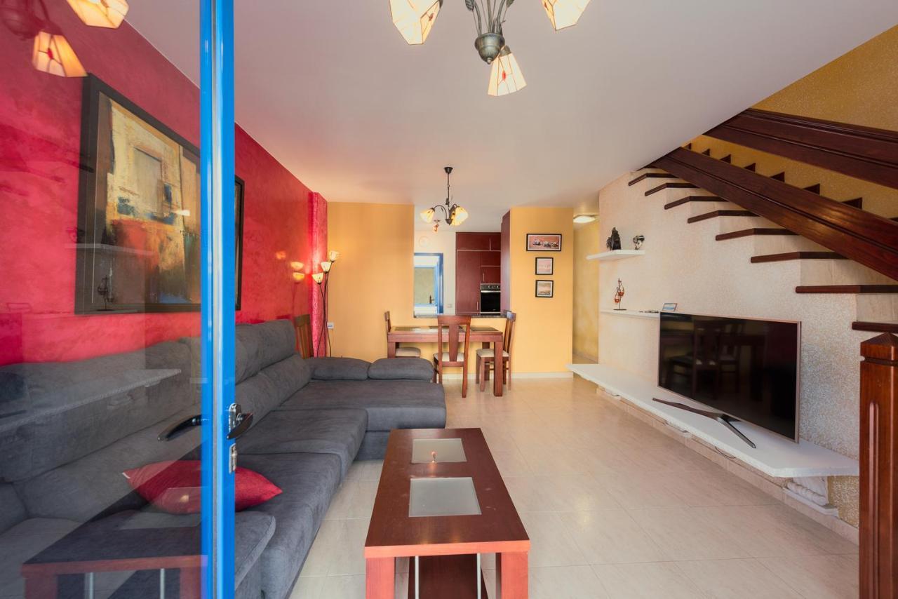 Modern Beach House In Famara Extérieur photo