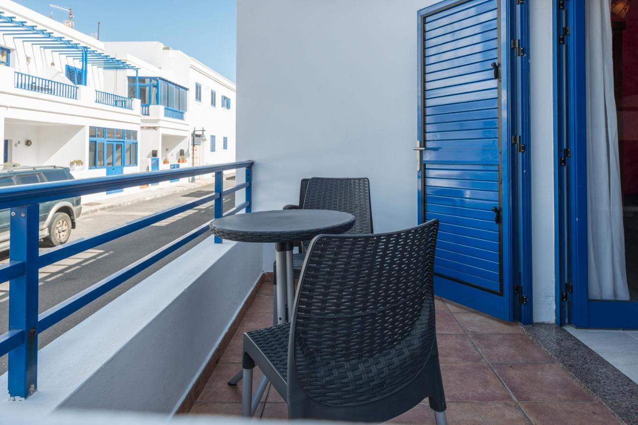 Modern Beach House In Famara Extérieur photo