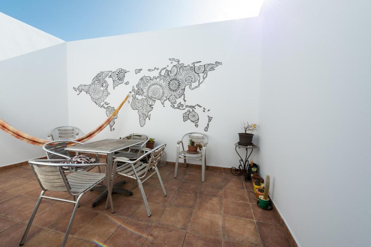 Modern Beach House In Famara Extérieur photo