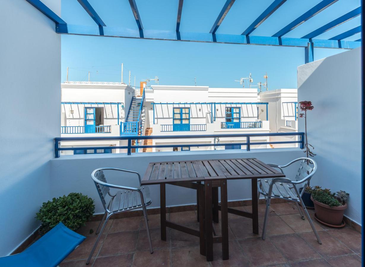 Modern Beach House In Famara Extérieur photo